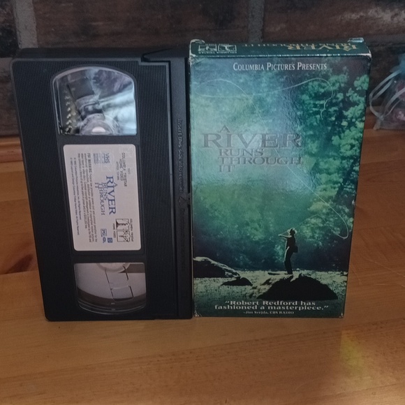 6/$15 A river runs through it vhs tape - Picture 7 of 8